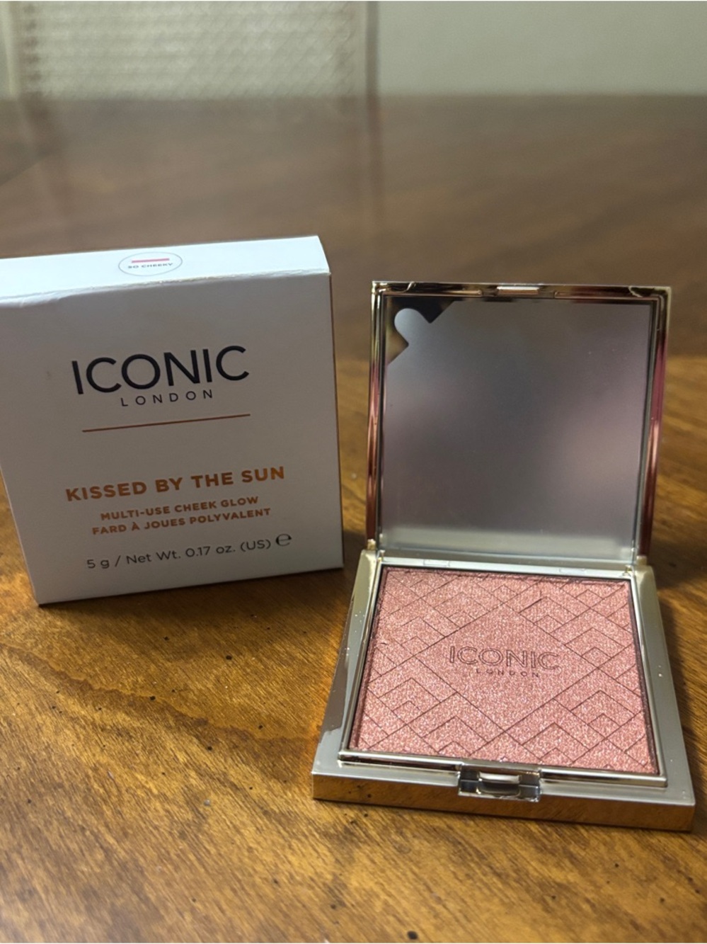 ICONIC London Shimmer Cheek Glow Compact- shade So Cheeky